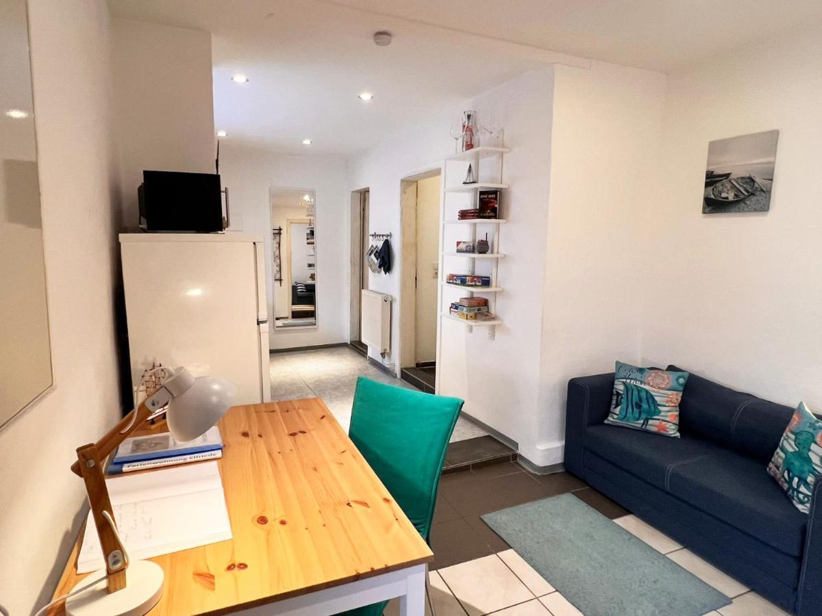 Ferienwohnung Elfriede - Wlan, 2 Baeder, Kueche, Freisitz, 2 Parkplaetze, Im Ortskern Malterdingen Buitenkant foto